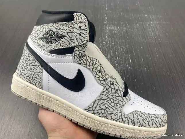 Cheap Jordan Air High White 1 OG DZ5485-052 Cement 0422